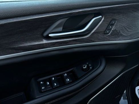 Certified 2022 Jeep Grand Cherokee Limited image 15