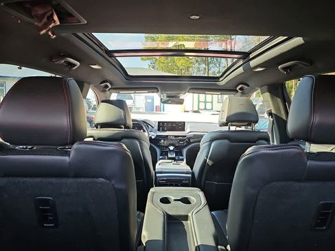 Used 2022 Acura MDX A-Spec image 34