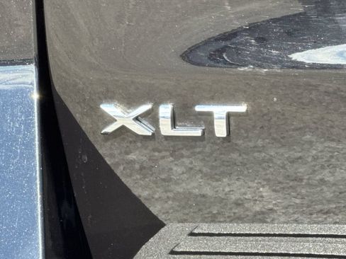 Used 2022 Ford Expedition XLT AWD/4WD image 27