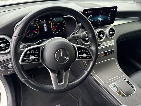 Used 2022 Mercedes-Benz GLC 300 4MATIC w/ Multimedia Package Lite image 22