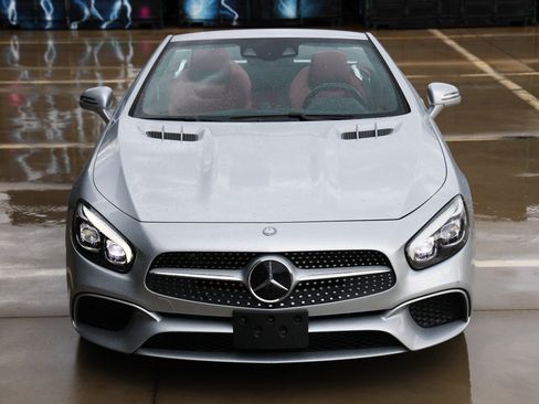 Used 2017 Mercedes-Benz SL 550 image 21