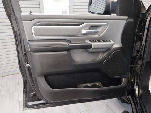 Used 2020 RAM 1500 Big Horn AWD/4WD image 14