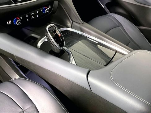 Used 2019 Buick Enclave Essence w/ Trailering Package, 5000 lbs. FWD image 15