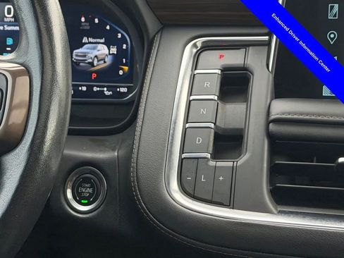 Used 2022 Chevrolet Suburban High Country AWD/4WD image 18