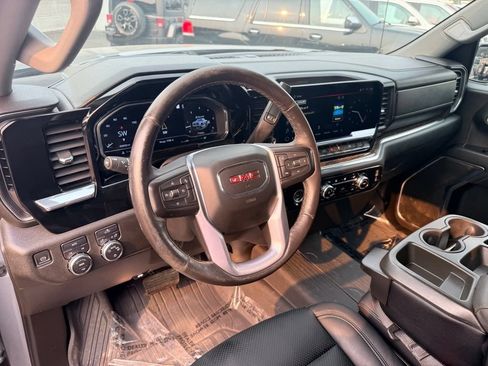 Used 2023 GMC Sierra 1500 SLE w/ Enhanced Capability Package AWD/4WD image 16