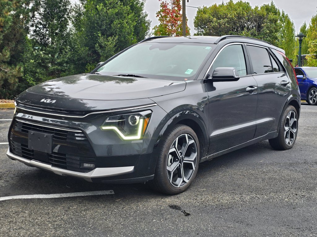 Used 2023 Kia Niro EX Touring FWD image 3