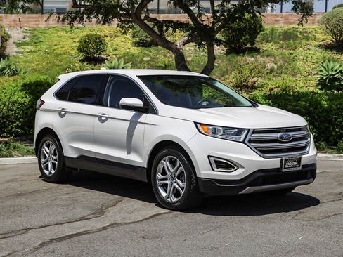 Used 2016 Ford Edge Titanium w/ Technology Package AWD/4WD image 7