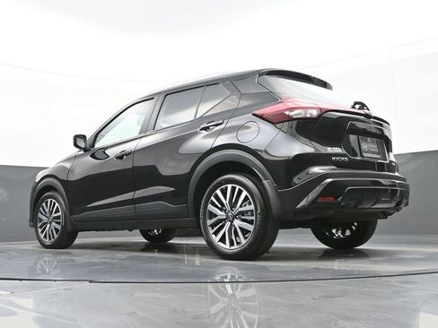 Used 2024 Nissan Kicks SV image 54