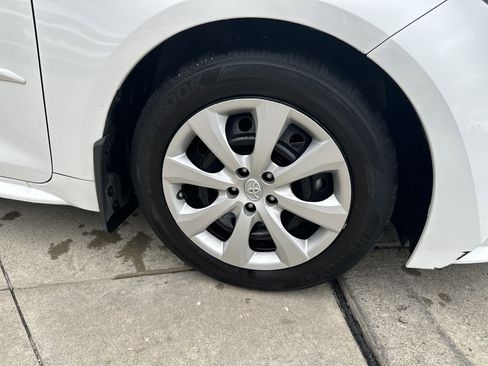 Certified 2024 Toyota Corolla LE FWD image 33