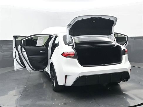 Used 2024 Toyota Corolla SE image 35