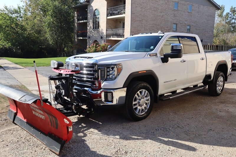 Used 2020 GMC Sierra 3500 SLT w/ SLT Premium Plus Package AWD/4WD image 3