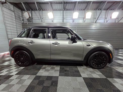 Used 2020 MINI Cooper 4-Door Hardtop FWD image 9