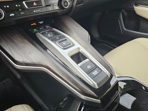 Used 2020 Honda Clarity Touring image 30