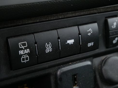 Used 2015 GMC Acadia SLT AWD/4WD image 25