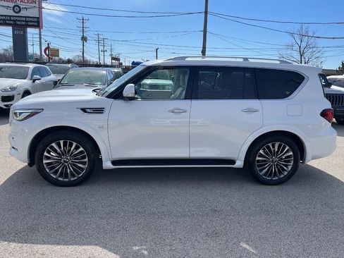 Used 2018 INFINITI QX80 4WD w/ Driver Assistance Package image 2