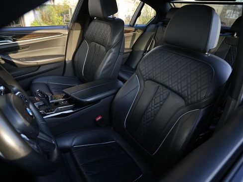 Used 2019 BMW 540i xDrive w/ M Sport Package AWD/4WD image 18