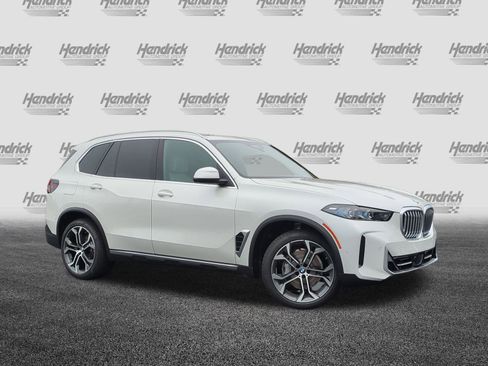 Used 2026 BMW X5 xDrive40i AWD/4WD image 2