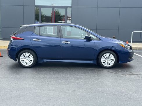 Certified 2025 Nissan Leaf S FWD image 2