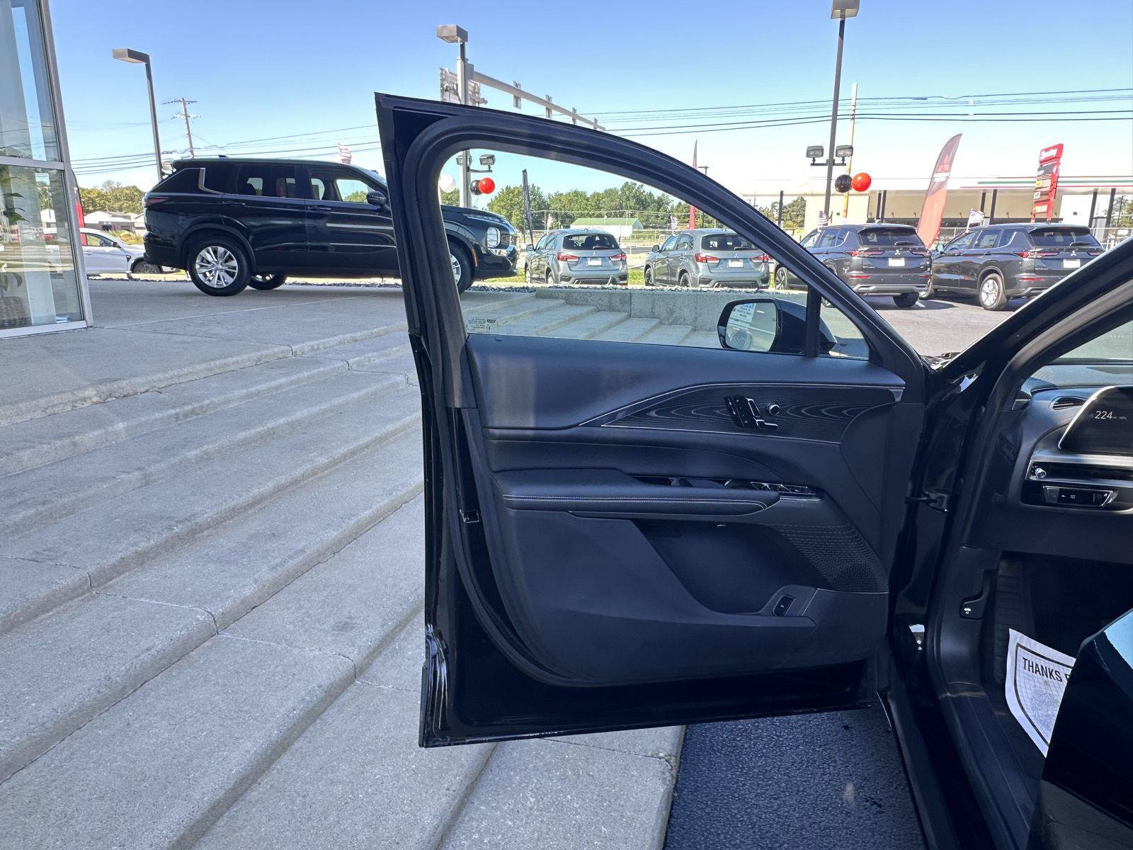 Used 2024 Cadillac Lyriq Sport AWD/4WD image 20