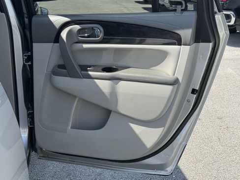 Used 2017 Buick Enclave Leather FWD image 35