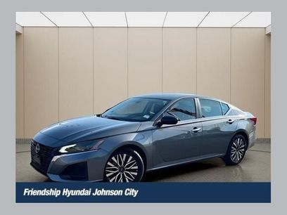 Used 2024 Nissan Altima 2.5 SV