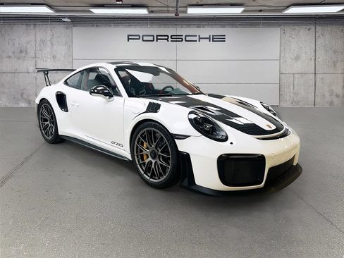 Certified 2018 Porsche 911 GT2 RS RWD image 7