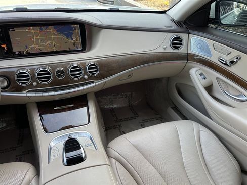 Used 2015 Mercedes-Benz S 550 Sedan image 24