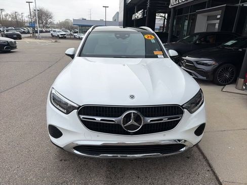 Certified 2023 Mercedes-Benz GLC 300 4MATIC image 3