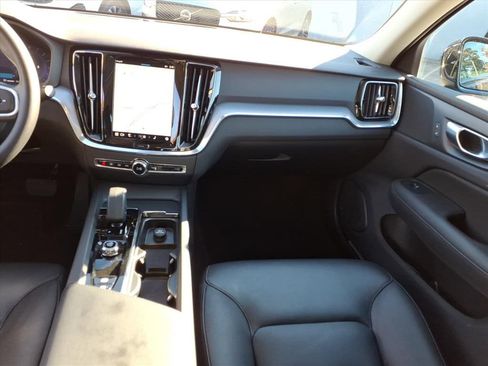 Certified 2025 Volvo S60 B5 Core image 14