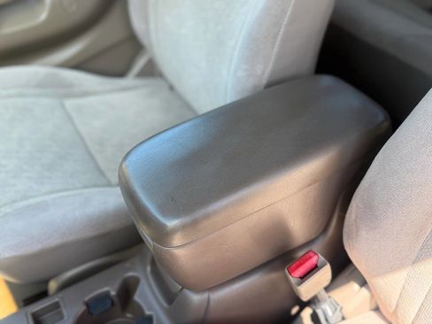 Used 2004 Toyota Tacoma PreRunner RWD image 86
