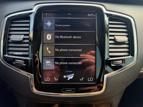 Used 2016 Volvo XC90 T6 Momentum w/ Momentum Plus Package AWD/4WD image 21
