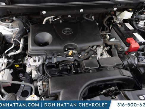 Used 2021 Toyota RAV4 XLE FWD image 30
