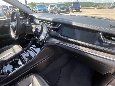 Used 2023 Jeep Grand Cherokee 4WD 4xe image 25