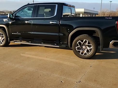 Used 2024 GMC Sierra 1500 SLT w/ SLT Premium Plus Package AWD/4WD image 6