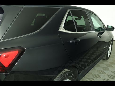 Used 2024 Chevrolet Equinox LT image 15