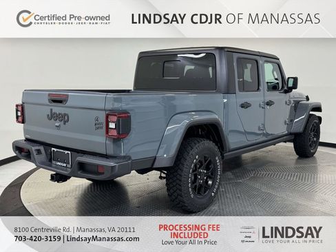 Used 2024 Jeep Gladiator Sport AWD/4WD image 10