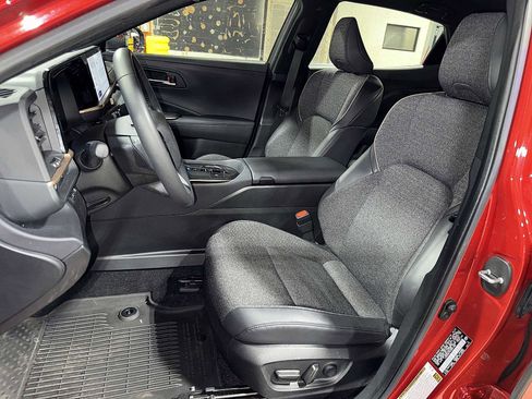 Used 2023 Toyota Crown XLE image 15