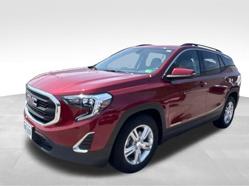 Used 2018 GMC Terrain SLE w/ Driver Convenience Package FWD image 9