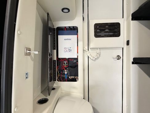Used 2022 Mercedes-Benz Sprinter 3500 image 28