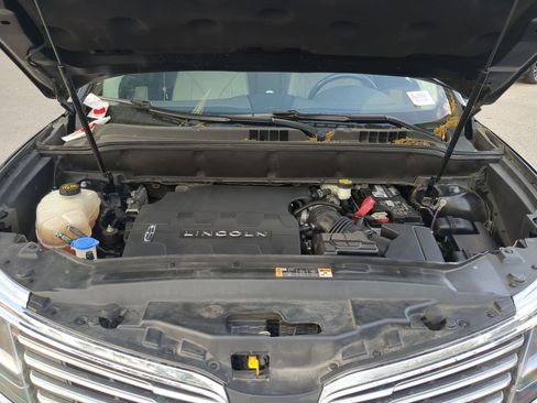 Used 2018 Lincoln MKX Reserve w/ Lincoln MKX Climate Package image 25