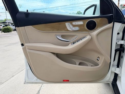 Used 2018 Mercedes-Benz GLC 300 image 23