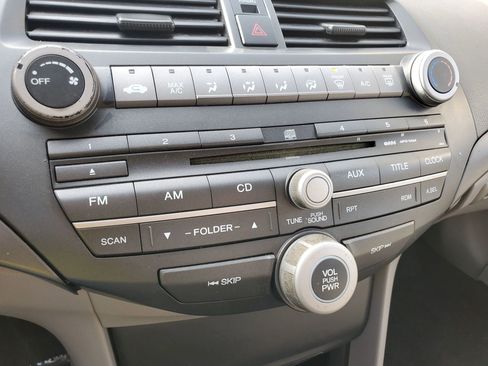 Used 2010 Honda Accord LX-P image 32