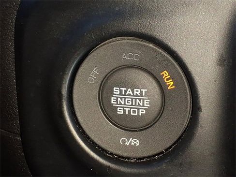 Certified 2021 Jeep Wrangler Unlimited Sport image 28