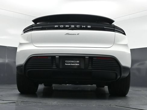 New 2026 Porsche Macan 4 Electric AWD/4WD image 23