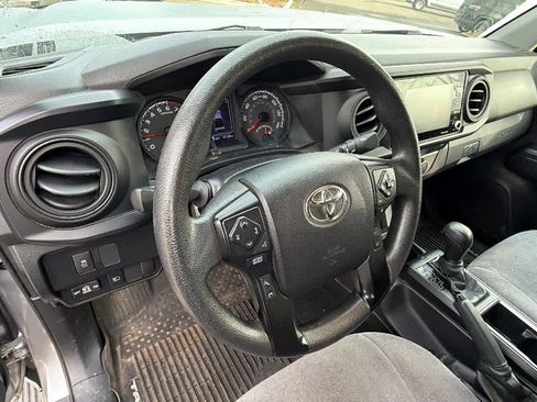 Used 2021 Toyota Tacoma SR image 11
