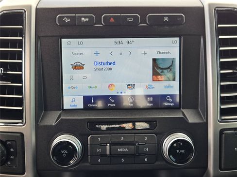 Used 2019 Ford F150 Platinum w/ Equipment Group 701A Luxury AWD/4WD image 16
