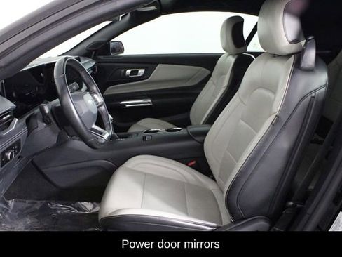 Used 2024 Ford Mustang Premium image 10