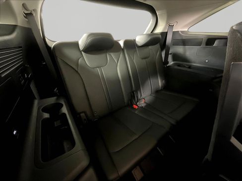 Used 2023 Kia Sorento S FWD image 26