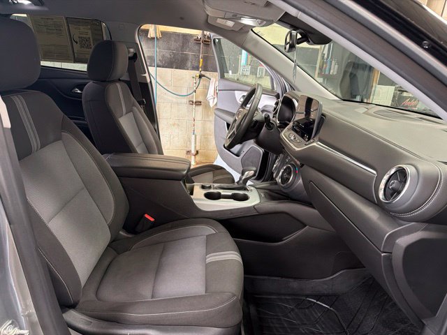 Certified 2024 Chevrolet Blazer LT w/ Convenience Package FWD image 28