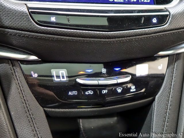 Certified 2024 Cadillac XT5 Premium Luxury w/ LPO, Floor Liner Package AWD/4WD image 18
